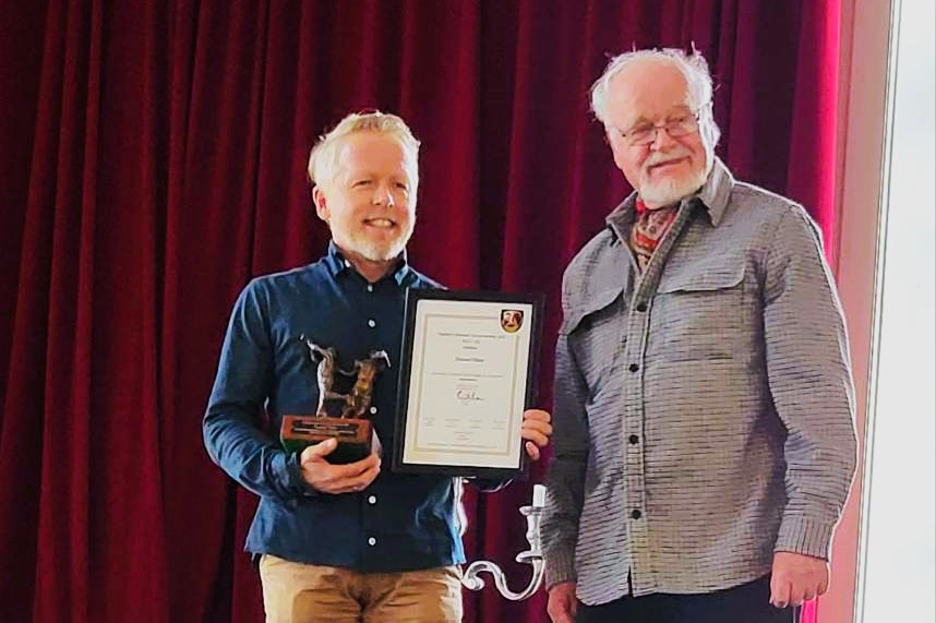 Kunstnerisk pris til Åsmund Flaten